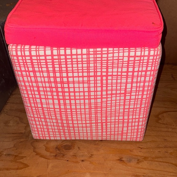 Other - Pink and White Storage Ottoman